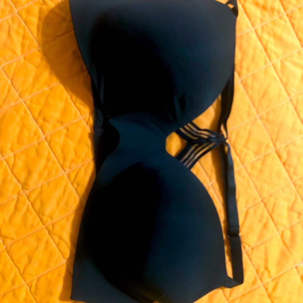 Black bra, never worn, cute racer back straps.